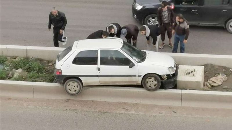 إصطدام سيارة بمواطن