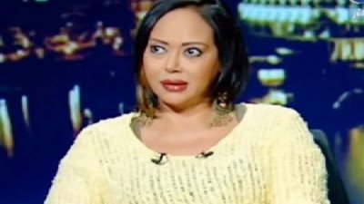 من الشذوذ للفيديوهات الإباحية.. القصة الكاملة لأزمة ابنة نهى العمروسي (فيديو)