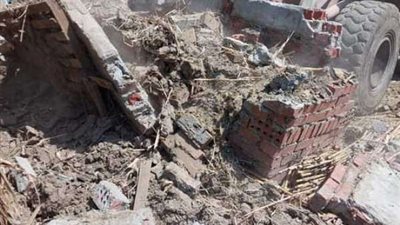 إزالة فورية لمقابر مخالفة بكفر داود بالمنوفية