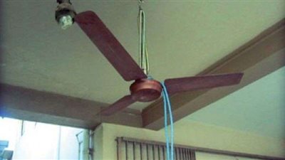 بعد قتلها.. زوج يعلق زوجته من قدميها في سقف الغرفة كالذبيحة