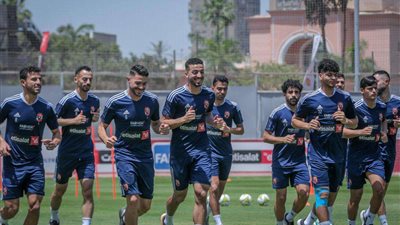 أحمد حسن يزف بشرى سارة لجمهور الأهلي قبل مواجهة الرجاء