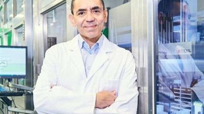 مخترع لقاح كورونا يحسم الجدل حول فاعلية المصل ضد السلالة الجديدة