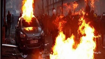 حريق هائل بشارع الجمهورية بجوار مستشفى صيدناوي