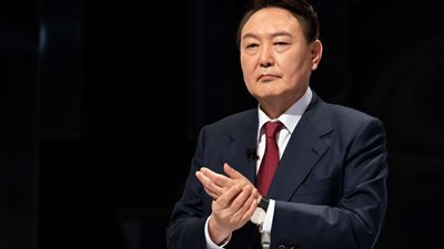 رئيس كوريا الجنوبية يهدد بيونج يانج بالنووي الأمريكي