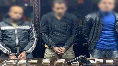 عقود بيع وإيصالات أمانة.. كشف ملابسات سرقة مقاول بالإكراه بالجيزة