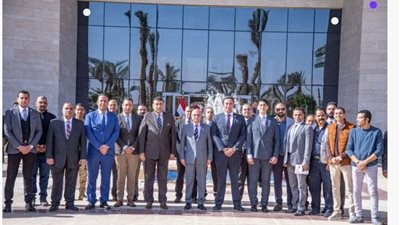 استعداداً لنقل الوزارة للعاصمة الإدارية.. اجتماع هام لوزير العدل مع مساعديه