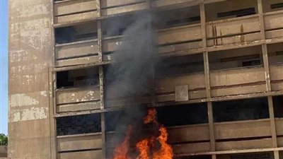 حريق نشب داخل كلية الهندسة جامعة حلوان.. والسيطرة على النيران