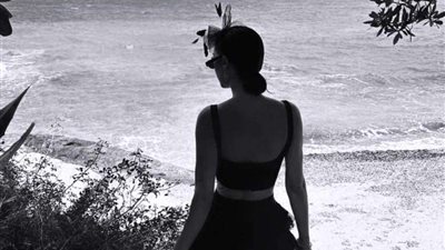 أمام البحر.. أول ظهور لبسمة بوسيل بعد دقائق من إعلان طلاقها