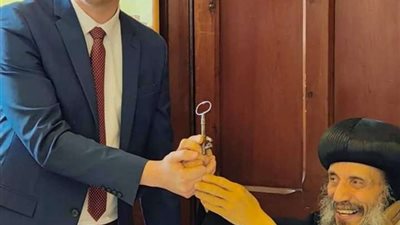 الكنيسة الأرثوذكسية توقع عقد شراء كنيسة جديدة بإيبارشية أيرلندا|صور