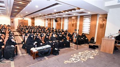 البابا تواضروس يستقبل الأنبا ماركوس ووفدًا من راهبات دير الشهيدة دميانة