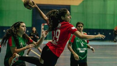 سيدات يد الأهلي يفوز على الشمس في الدوري
