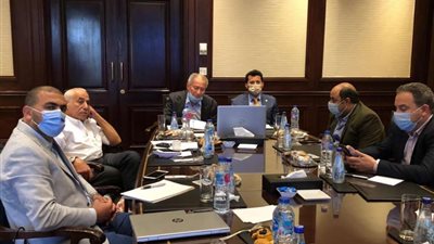 اجتماع حكومي يطمئن منتخبات المونديال بعد ظهور حالات كورونا