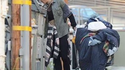 نجمة أمريكية تتحول إلى مشردة بسبب المخدرات