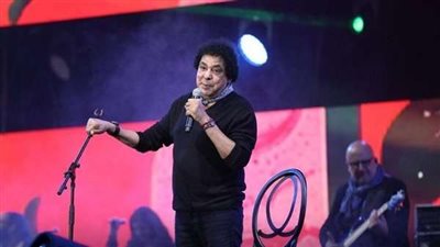 محمد منير يُشيد بحفله الأخير في العريش