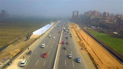 وزير النقل يتابع أعمال تطوير الطريق الدائري