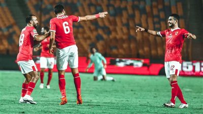 مهاجم الأهلي يهدد بالرحيل