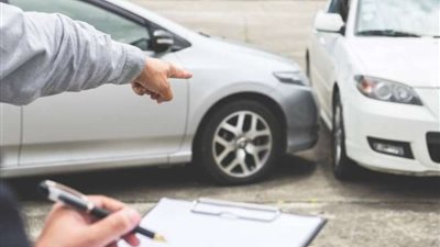 شركات التأمين لا تصرف تعويض في الحالات التالية.. خبير معاينة سيارات يوضح