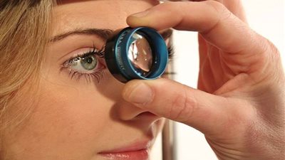 أعراض جديدة لفيروس كورونا تظهر في العينين