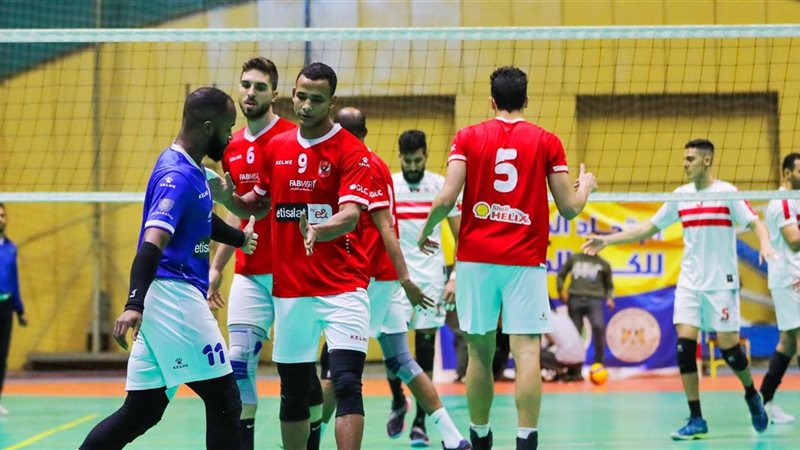 الأهلي والزمالك طائرة