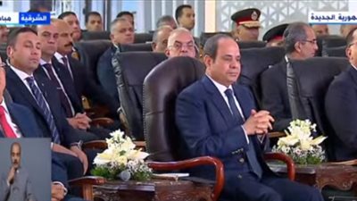الرئيس السيسى : طول ما إحنا على قلب رجل واحد ما حدش هيقدر علينا