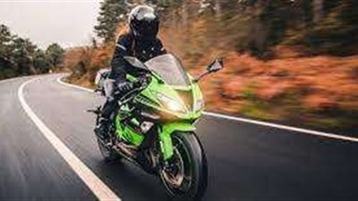 شرح كيفية استخراج رخصة قيادة دراجة نارية لأول مرة.. خطوة بخطوة