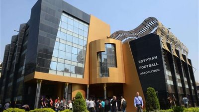 عاحل .. لجنة التظلمات تؤجل حسم قضية كهربا