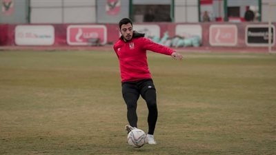 الأهلي يُعيد مسحة أكرم توفيق بسبب 
