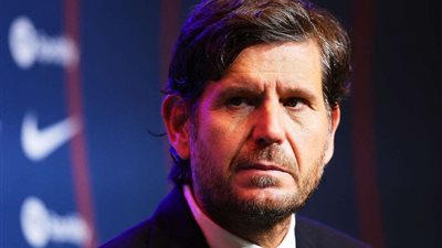 رسميا.. برشلونة يعلن مغادرة المدير الرياضي ماتيو أليماني