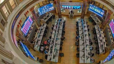 ارتفاع جماعي في مؤشرات البورصة منتصف تعاملات اليوم