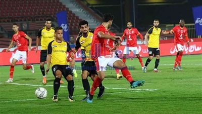 تعرف على حكم مباراة الأهلي والمقاولون بالدوري
