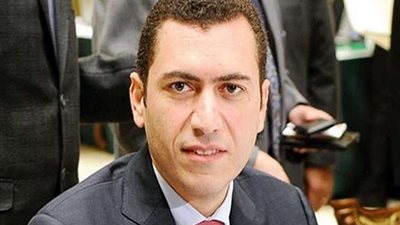 نائب يوجه رسالة نارية لوزير قطاع الأعمال العام