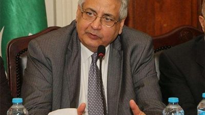 مستشار الرئيس للصحة يكشف أسباب انخفاض إصابات كورونا.. فيديو