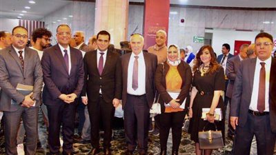 بدران يشيد بمجلس الأمناء والإدارة الفنية للحوار الوطني.. ويؤكد التوازن والتكامل بين المحاور