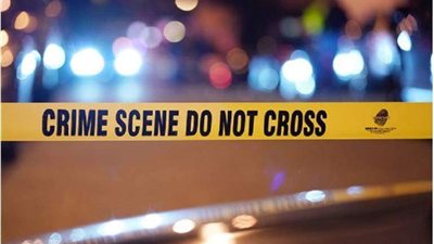 كارثة.. شاب يذبح أمه داخل سوبر ماركت (فيديو+18)