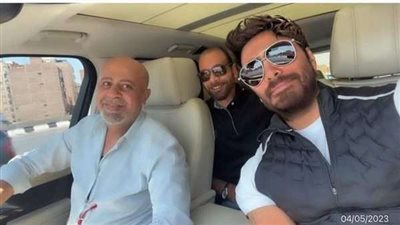 تامر حسني يتجه لـ الإمارات لإحياء حفل السوبر المصري.. غدا