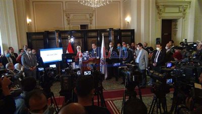 الصحة تعلن موعد حصول كبار السن على لقاح كورونا