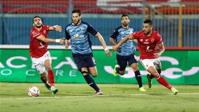 التعادل السلبي يحسم الشوط الأول من مباراة الأهلي وبيراميدز