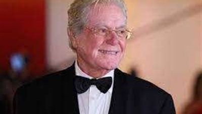 حسين فهمي وخالد عبد الجليل يفتتحان الدورة الـ 49 لمهرجان جمعية الفيلم.. اليوم