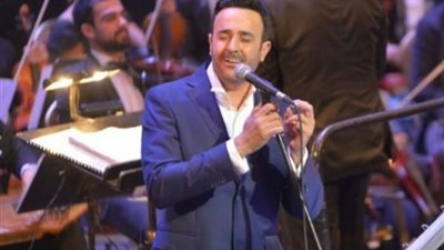 صابر الرباعي يشارك جمهوره صور من حفل 