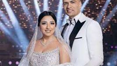 أول رد من زوجة حسن شاكوش بعد تسريب صور زفافها الأول