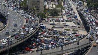 تباطؤ حركة سير السيارات بالقاهرة والجيزة