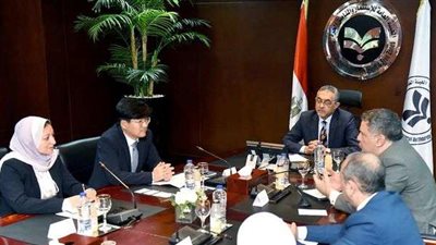 هيئة الاستثمار و شركة سامسونج يبحثان خطط الشركة التوسيعية بالسوق المصري
