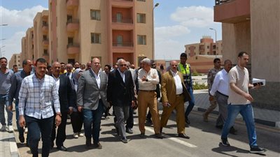 محافظ الجيزة: مشروع سكني متكامل لمتضرري السيول بقرية الديسمي