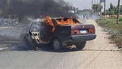 تفاصيل اشتعال النيران في سيارة بالبدرشين