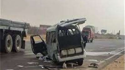 إصابة 6 أشخاص إثر انقلاب سيارة بالهرم