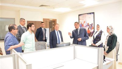 وزير التنمية المحلية يحرص على متابعة انتظام سير العمل بكافة قطاعات الوزارة