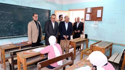 محافظ الشرقية يتفقد لجان امتحانات الفصل الدراسي الثاني