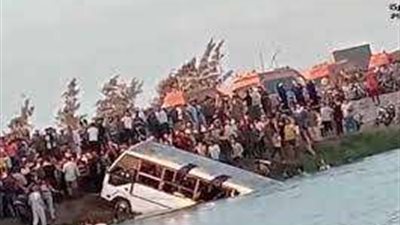 بالأسماء| إصابة 9 أطفال إثر انقلاب أتوبيس حضانة بترعة بكفر صقر