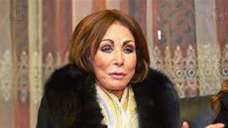 لبني عبدالعزيز