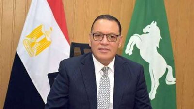 محافظ الشرقية يُشيد بدور القائمين على تنفيذ برنامج 